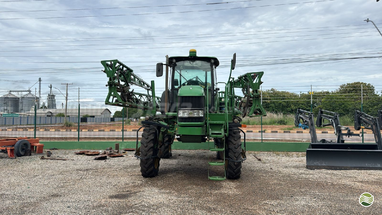 PULVERIZADOR JOHN DEERE JOHN DEERE 4630 Tração 4x4 Rolatrek Implementos Agrícolas - Stara CASTRO PARANÁ PR